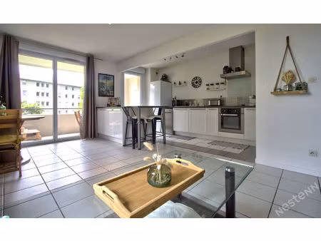 agen - appartement t3 lumineux de 69 m² avec terrasse couverte, ascenseur et place de park