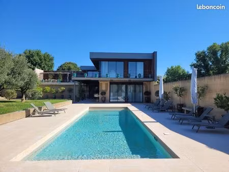 propriété 10 pièces 280 m²
