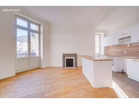 appartement 4 pièces 81 m²