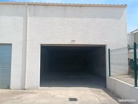 hangar box garage stockage