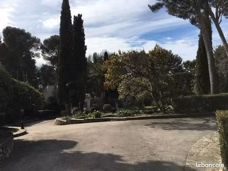 terrain 520 m² greasque