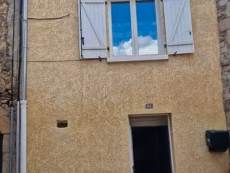 location maison de village
