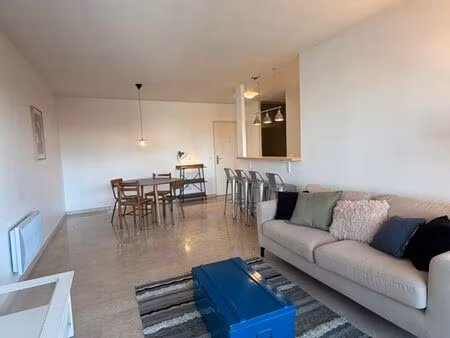 lyon 3 – t2 meuble de standing avec balcon et garage