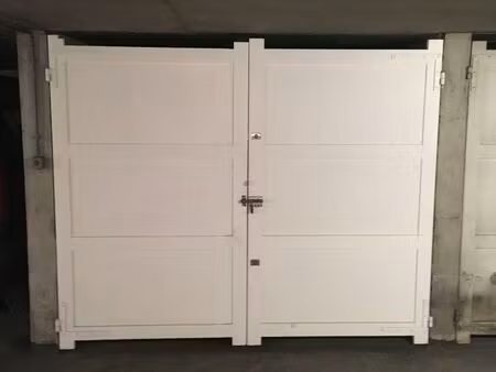 box ferme/parking a vendre paris 13