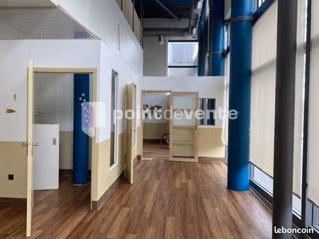 local commercial 152 m²