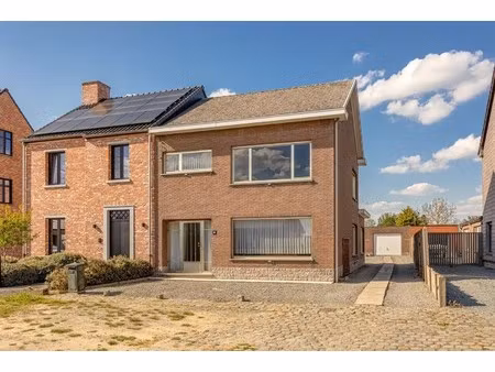 op te frissen eengezinswoning met 3 slpk in berlaar