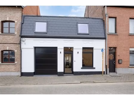 gerenoveerde woning nabij het centrum van zottegem!