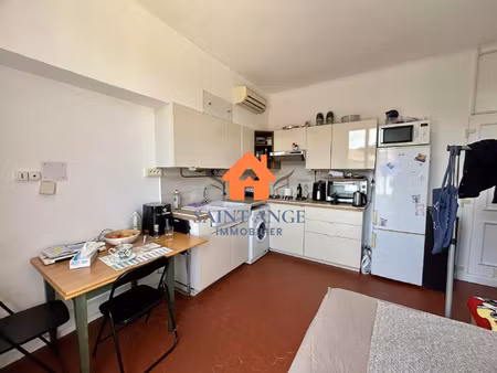 location appartement 2 pièces 40 m² à toulon (83000)