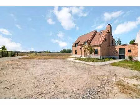 villa avec bureau et écurie à vendre à wervik