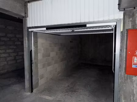 garage box hopital croix-rousse
