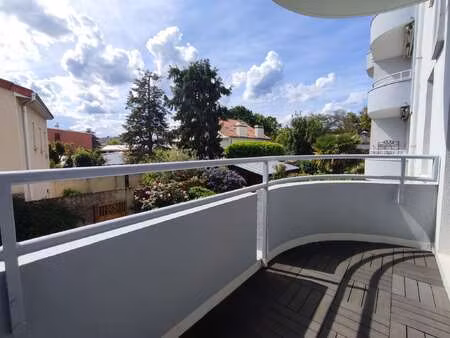 location appartement 3 pièces à nantes saint-donatien (44000) : à louer 3 pièces / 70m² na