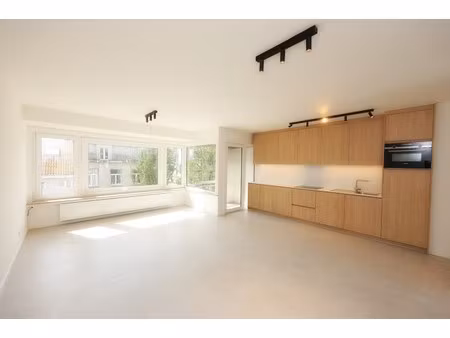 appartement te koop in oostende met 2 slaapkamers