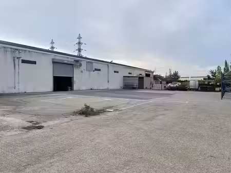 location locaux professionnels 385 m² à pont-sainte-maxence (60700), 2 750 €