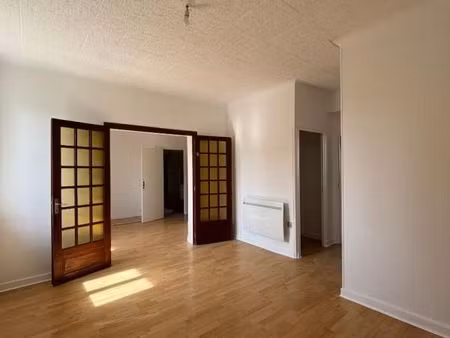 appartement 5 pièces 82 m²