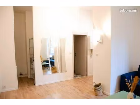 studio 1 pièce 23 m²