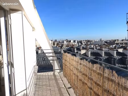 9ème, proche montmartre, petit studio de charme meublé (chauffage et eau chaude inclus) av