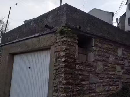garage avec toit terrasse en pierre avec cu opérationnel pour extension r+1 à luri (cap co