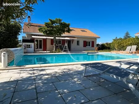 maison 5 pièces 176 m²
