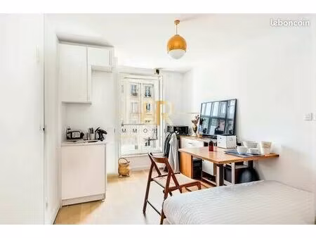 studio 1 pièce 11 m²