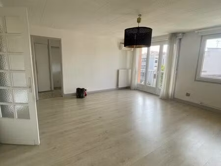appartement 3 pièces 80 m²