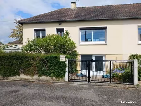 maison à louer courteille