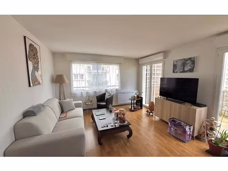 location appartement, m² t-3 à dax, 760 €