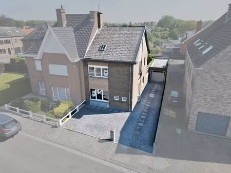 centraal en rustig gelegen hob met 2 slpk, garage en tuin!