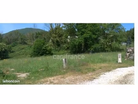 terrain 1 000 m² oriol en royans