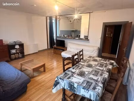 appartement t2 meublé centre lavelanet 65 m2