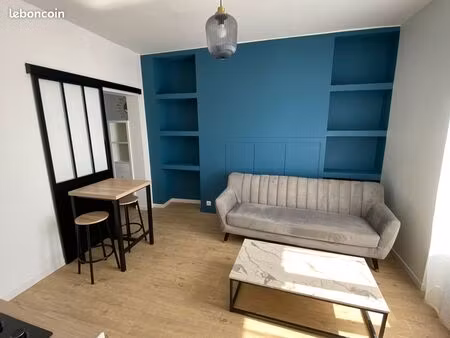 charmant f2 meublé avec petit espace extérieur