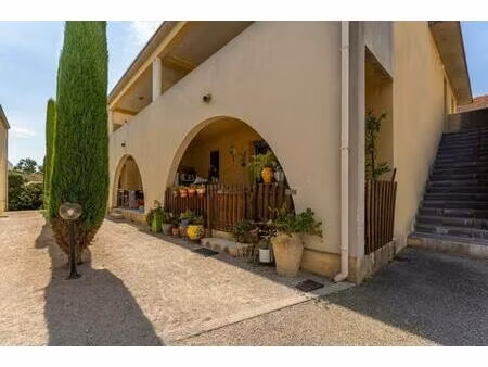 appartement carpentras 3 pièce(s) 63 m2 avec garage