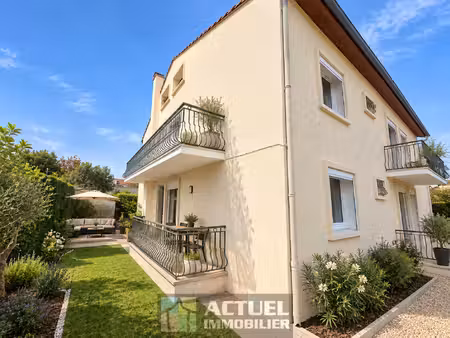 à vendre à montpellier : grande villa aux aubes