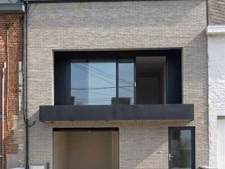 maison 2ch+bureau ou chambre bébé