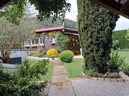beauzac(43), chalet de 67 m2 habitables, 2 chambres sur 451 m2 de terrain
