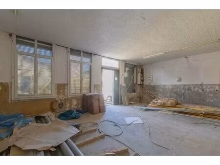 immeuble de 290 m2 sur 3 niveaux