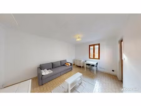 studio 1 pièce 23 m²