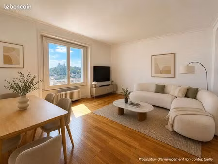 appartement 3 pièces 90 m²