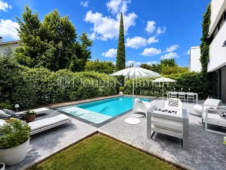 bordeaux - parc bordelais - maison de 300 m² avec jardin et piscine