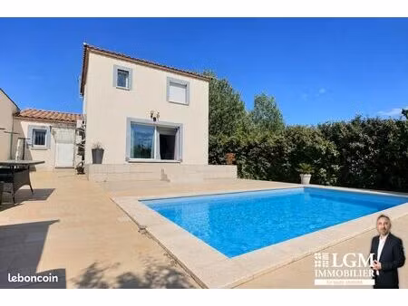 villa 4 pièces 94 m²