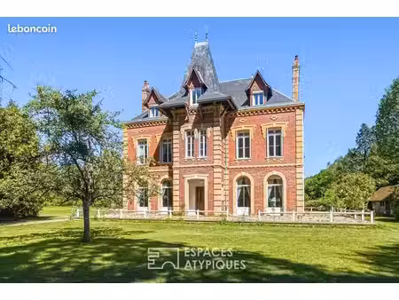 maison 12 pièces 328 m²