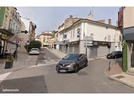 commerce mobilier/décoration 29 m²
