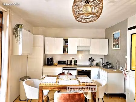 immeuble 5 pièces 101 m²