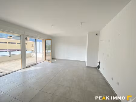 location appartement 3 pièces 69.86 m² à bonneville (74130), 960 €