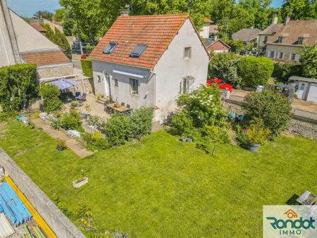 maison 5 pièces/3 chambres 110 m2 terrain 500 m2