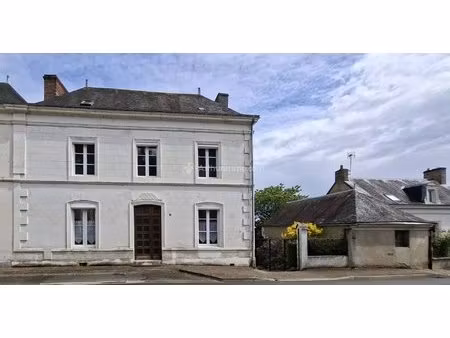 maison de maître de 218 m2 située à montval