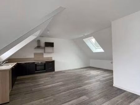location appartement 3 pièces à laval centre-ville cathédrale (53000) : à louer 3 pièces /