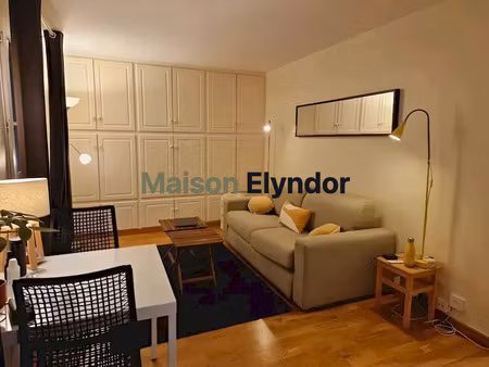 studio à louer – paris 15ᵉ – meublé
