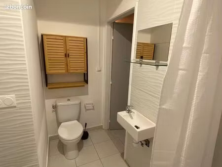 t2 avec jardin meublé climatisé à louer