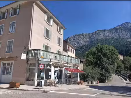 bar restaurant épicerie