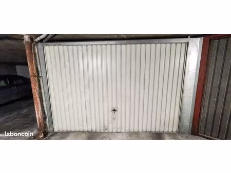 double parking/box 30m² - centre ville - parc steinbach - usage parking ou stockage